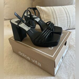 Dolce Vita Avery Platform Sandals